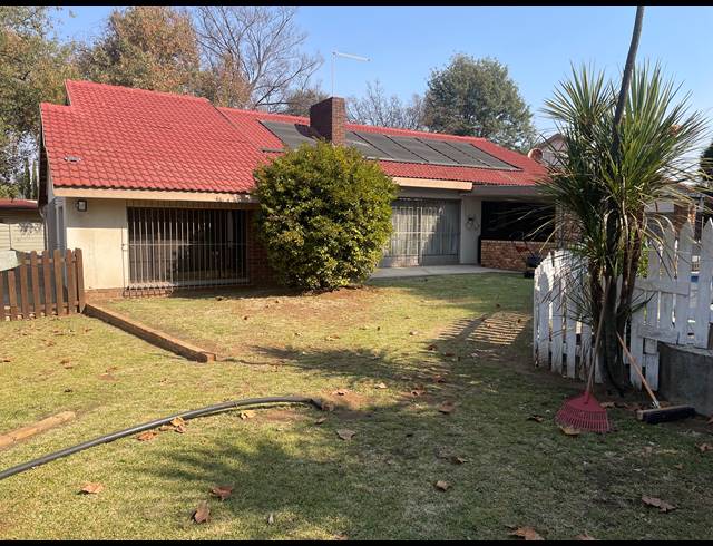 4 BEDROOM HOUSE FOR SALE IN SELCOURT